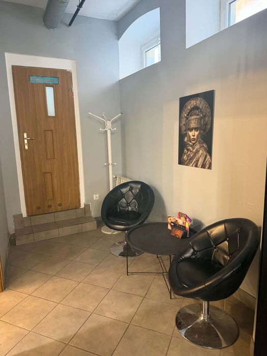 Wynajme pomieszczenie w House of Artist dla stylistki brwi, rzęs, kosmetyczki od paznokci, masażysty, podolog