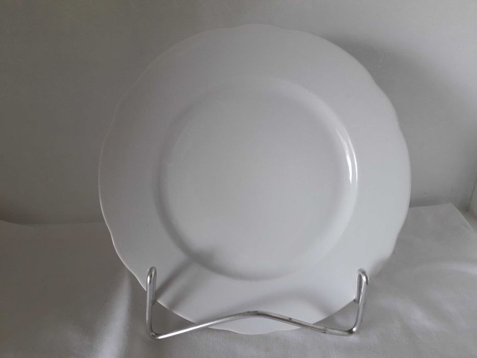 Stary sygnowany porcelanowy talerz z okresu PRL