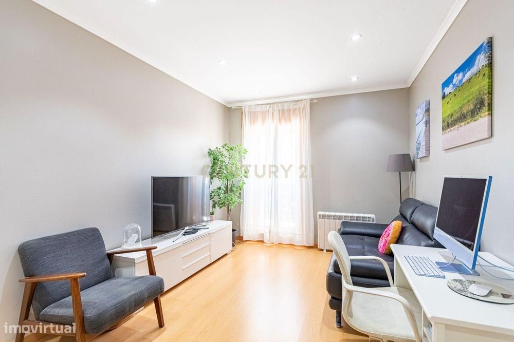 Apartamento T2 em Santa Clara - Lumiar — Santa Clara, Lisboa
