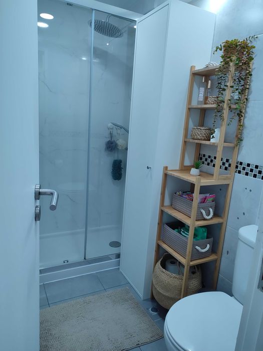 Vendo T2 Remodelado em Santo António dos Cavaleiros