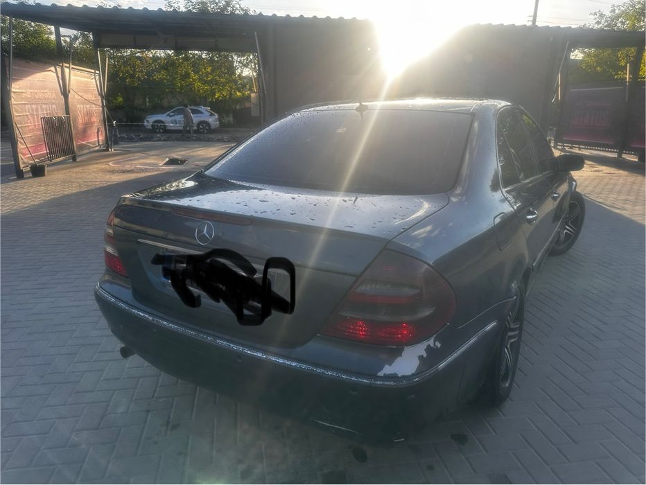 Мерседес 211 2.7 дизель автомат