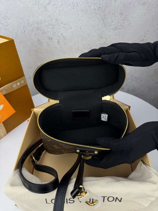 Сумка Louis Vuitton Vanity PM Brown