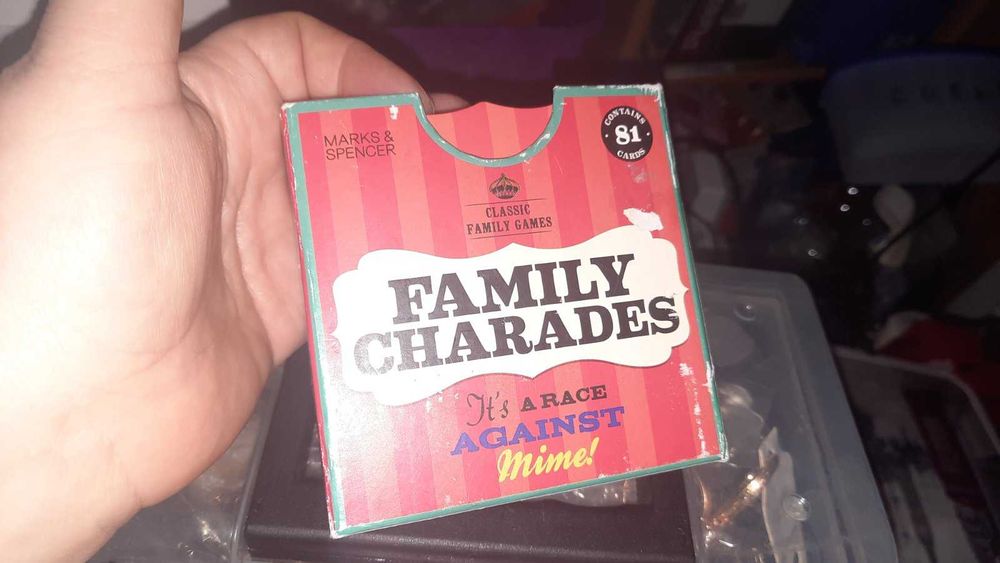игра семейные шарады на английском 81карточка family charades