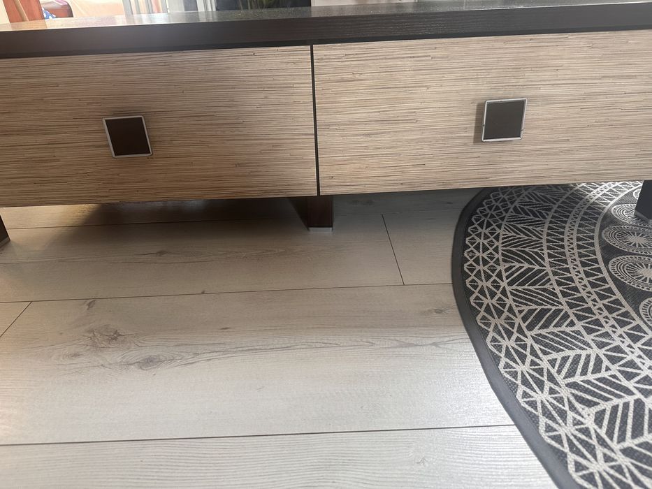 Kredens szafka pod telewizor