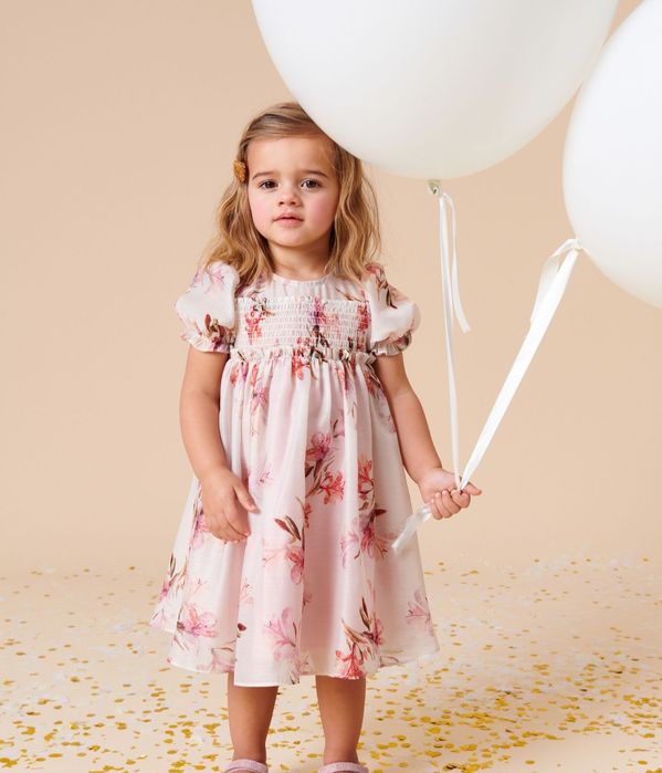 Святкова подовжена сукня Next з ліліями, 116 розмір