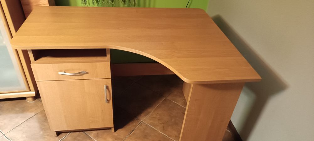Biurko rogowe Olcha