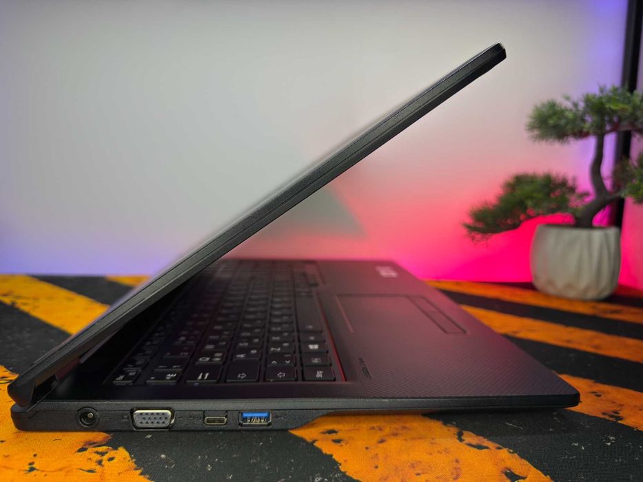 Fujitsu Lifebook E559, Core i5, 8gb, ssd 250gb, ноутбук