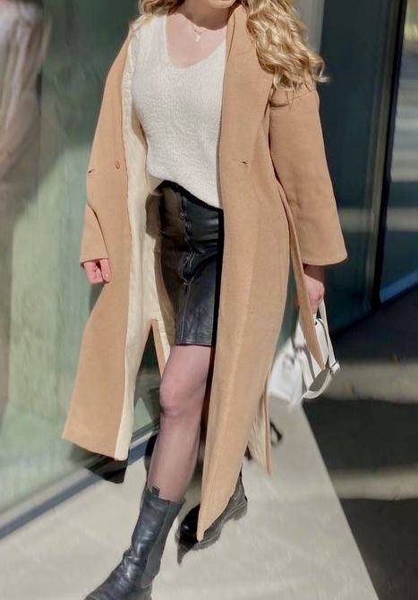 Бежеве кашемірове пальто
