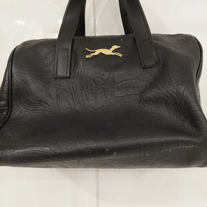 Mala preta marca Bimba y Lola