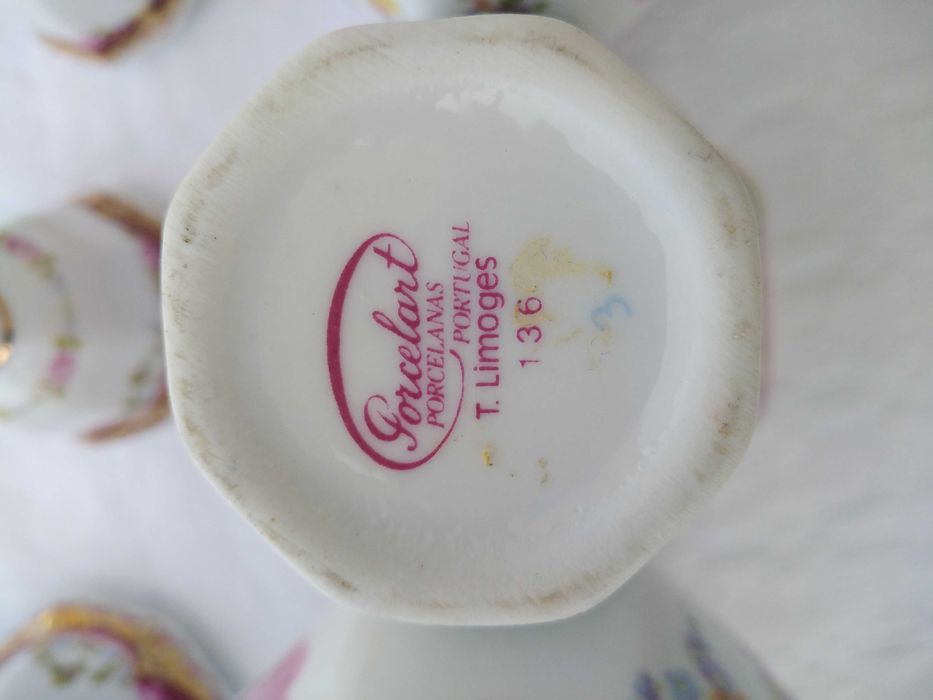 Conjunto de três potes em Porcelana