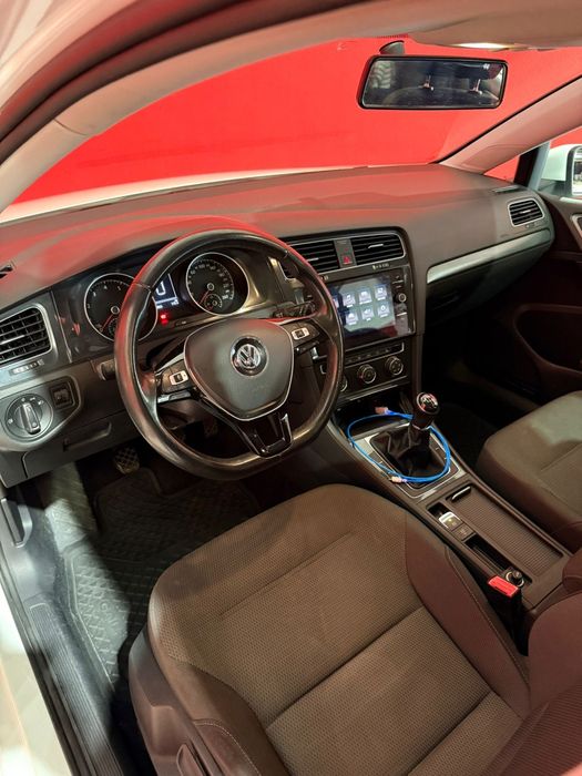 VW GOLF 1.0 TSI  - Poucos Kms