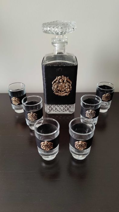 Conjunto de garrafa com 6 copos