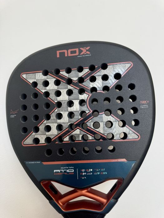 Raquete de Padel NOX AT10 Genius Attack 18K Alum de Agustin Tapia 2025