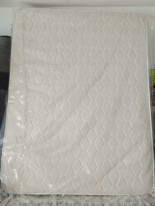 Colchão viscoelástico como novo