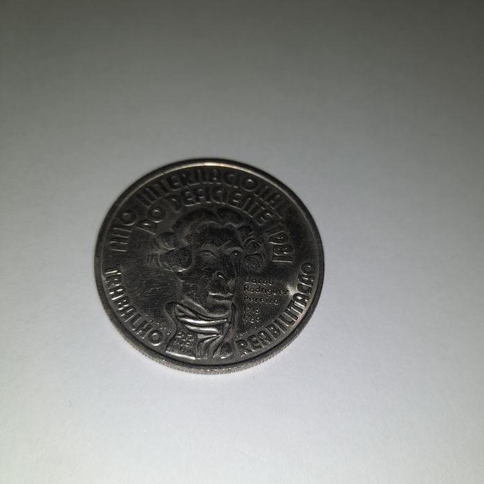 Moeda 100 escudos Ano internacional do deficiente 1981