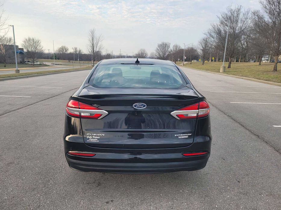 Ford Fusion Titanium      2020
