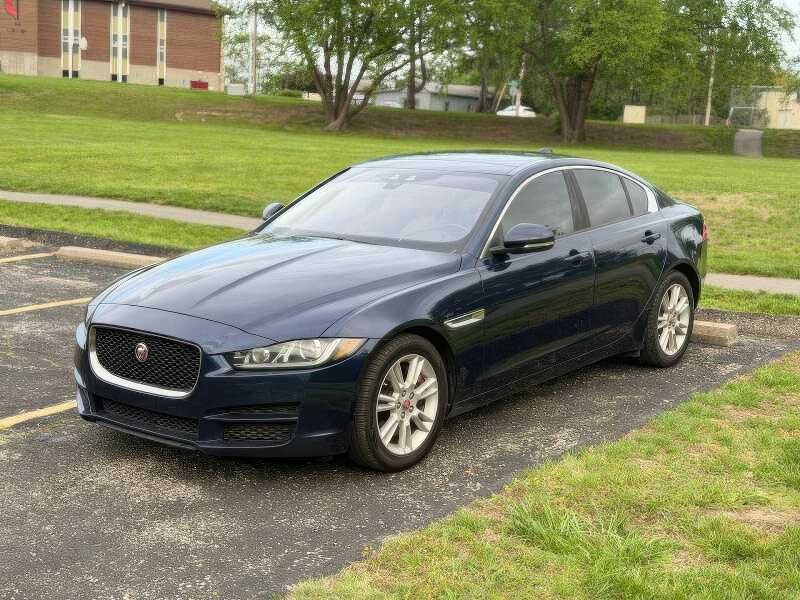 2018 Jaguar XE 25t Premium