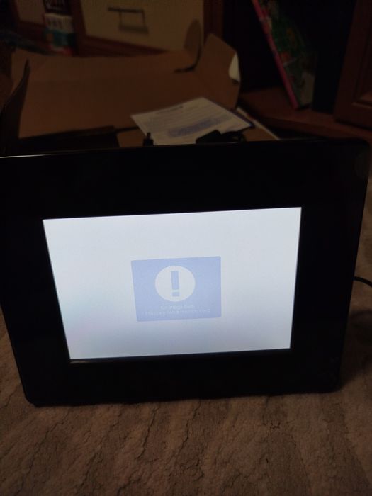 ПРОДАМ електронну фоторамку TOSHIBA