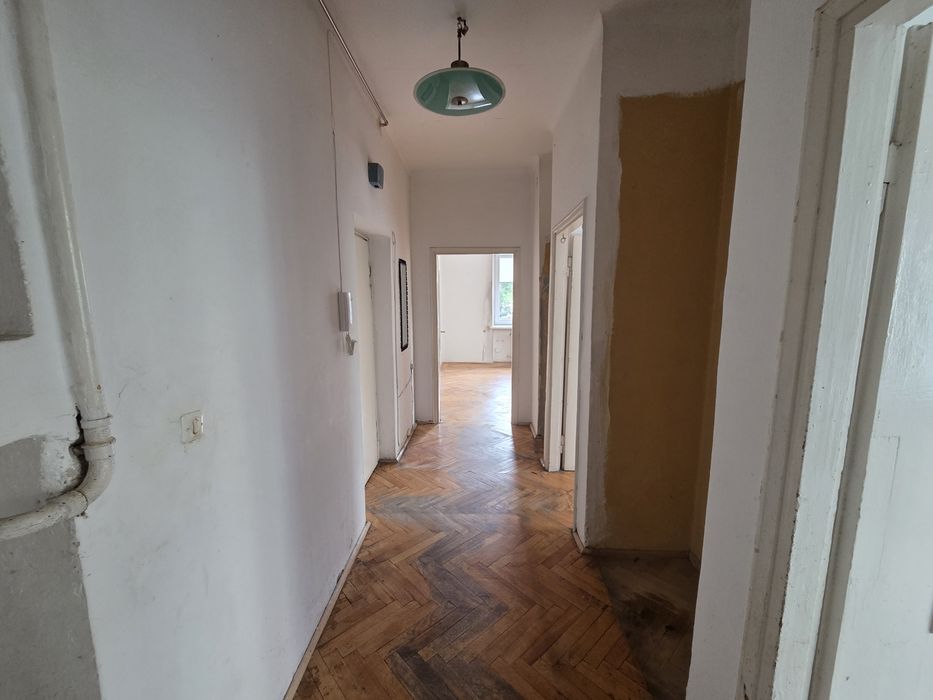 Mieszkanie 2 Niezależne Pokoje Pierwsze Piętro Fredry Samo Centrum Cegła