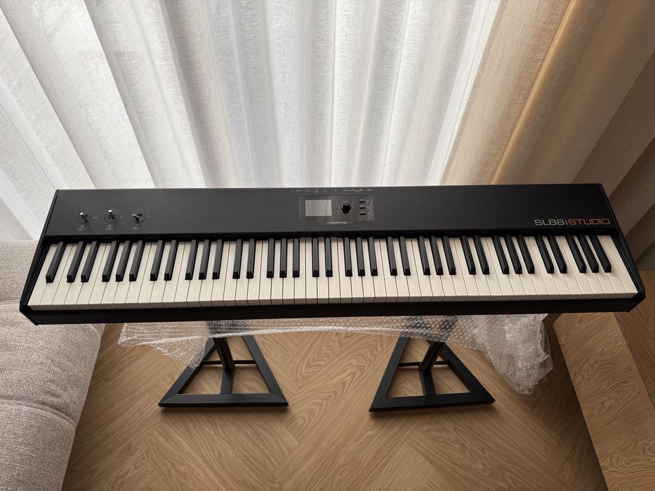 STUDIOLOGIC SL 88 Studio – IDEALNY stan + pedał ROLAND DP-10 | OKAZJA