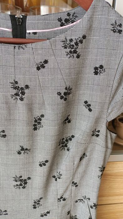 Elegancka sukienka Orsay