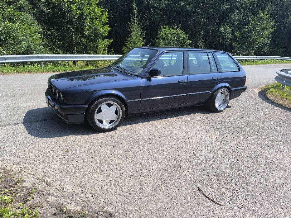 BMW 318iA E30 Touring