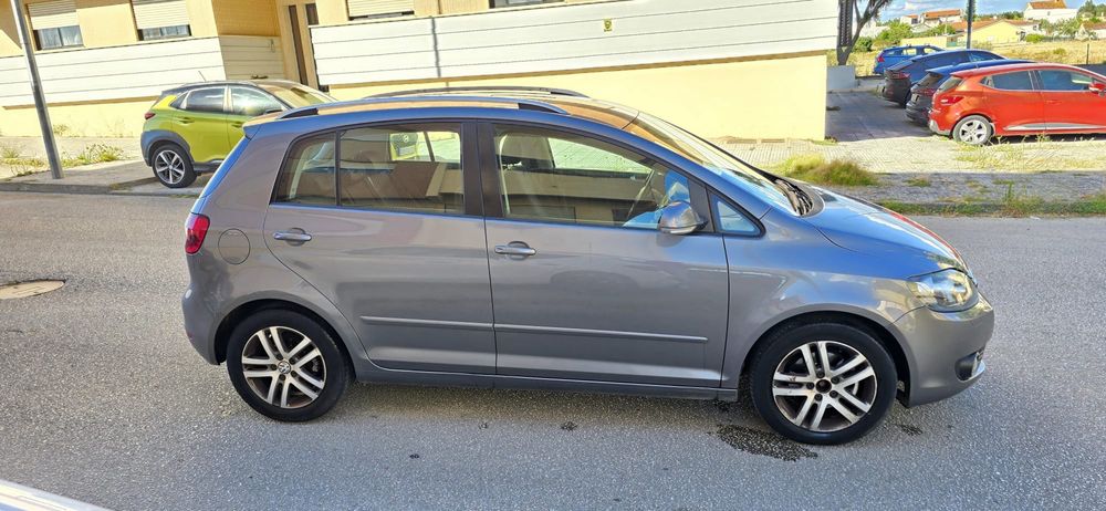 VW Golf Plus 1.6 TDI Trendline Ano 2009 a diesel