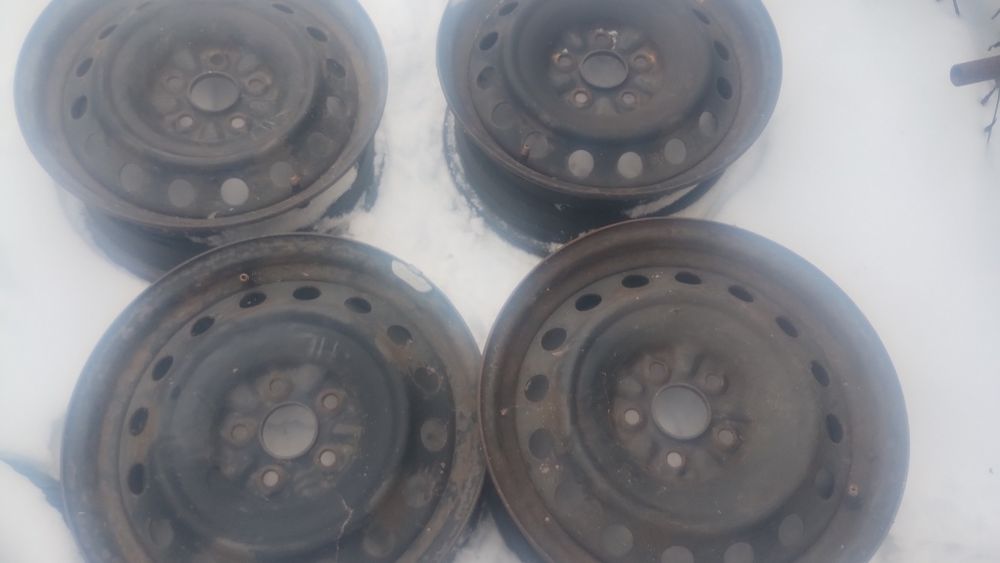 5x100 15 cali felgi stalowe Toyota Prius itp