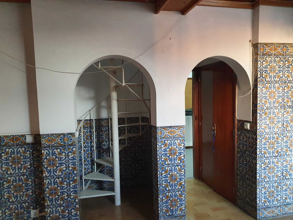 Renova o teu lar Reformas, Qualidade que se Vê, Conforto que se Sente”