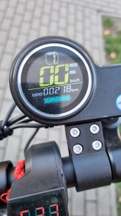 Sprzedam hulajnogę joyor y6s