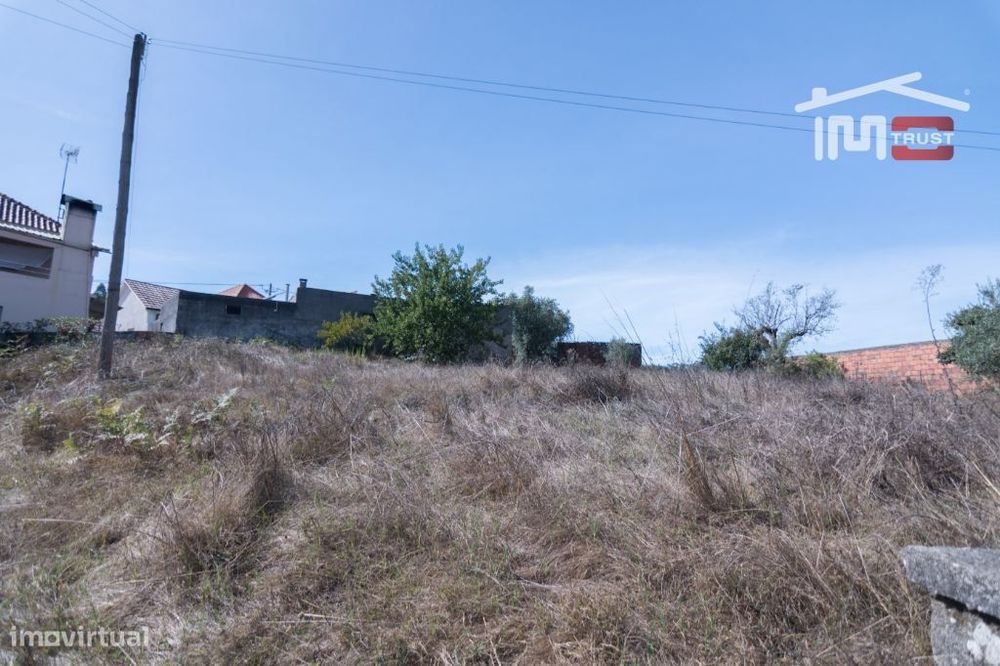 Terreno para construção centro de Albergaria dos Doze — Pombal, Leiria