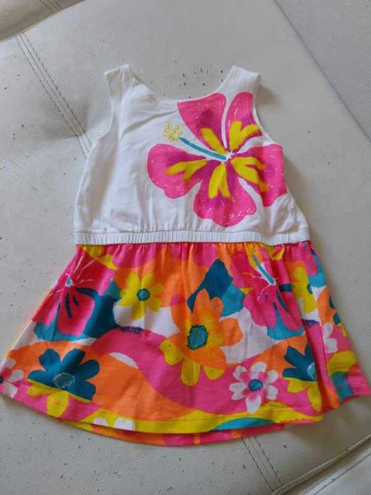 Pack de roupa da marca Tuc Tuc