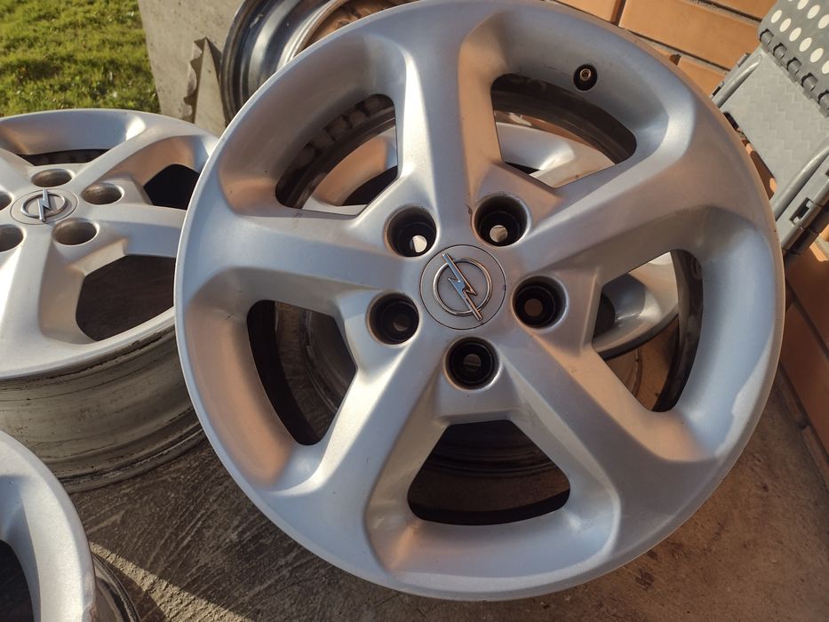 Диски 5/110 r16 Opel