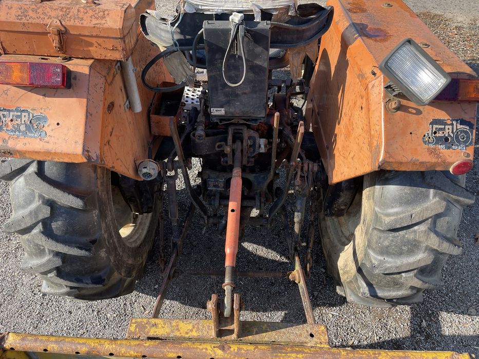 trator marca fiat modelo 420