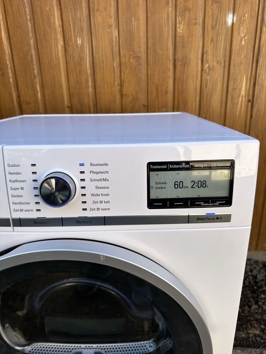 Сушильная машина Siemens iq800 WT47Y701/09