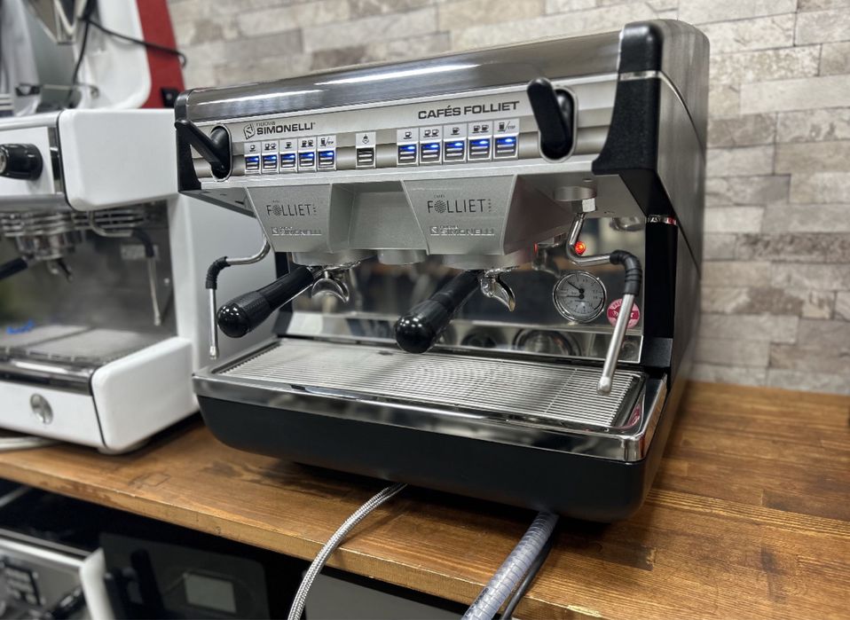 Кавомашина Nuova Simonelli Appia 2 compakt