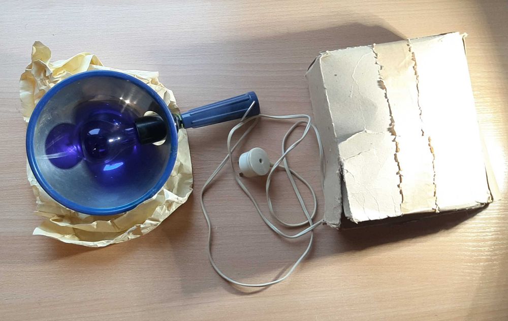 Лампа ультрафиолетовая  .