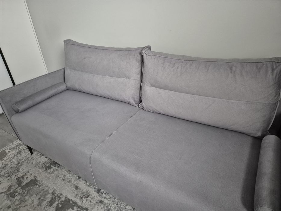Sofa z funkcją spania i pojemnikiem na pościel