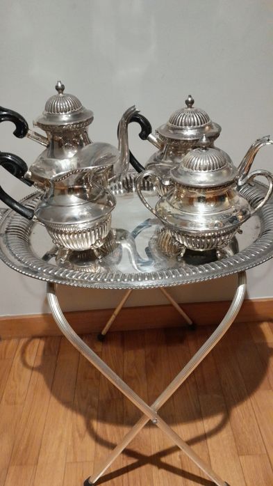 Serviço de chá em casquinha.