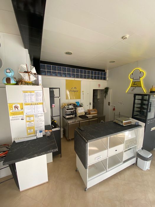 Trespasse negócio padaria/pastelaria/cafetaria Tavira