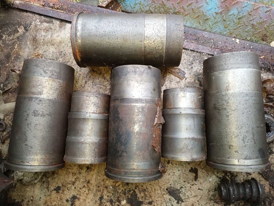 запчасти на зил 130 и др,