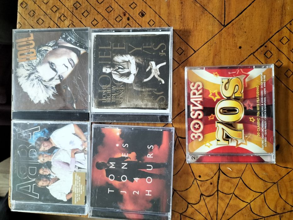 Płyty CD muzyczne