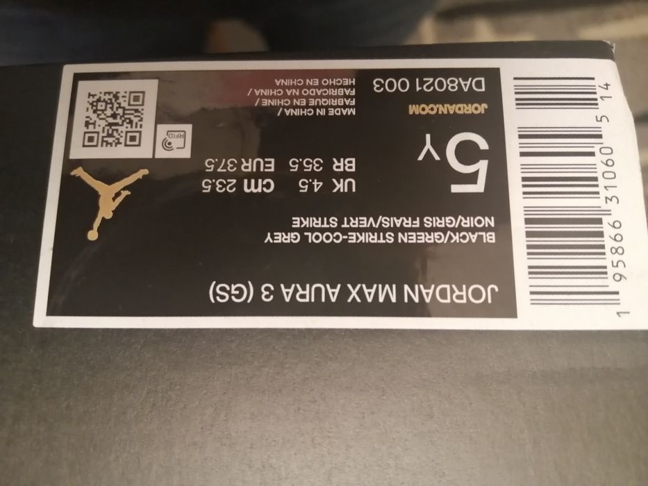 Nike Jordan max aura 3  37.5