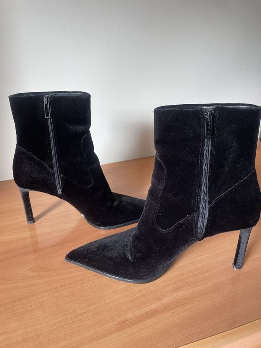 Botins Zara veludo