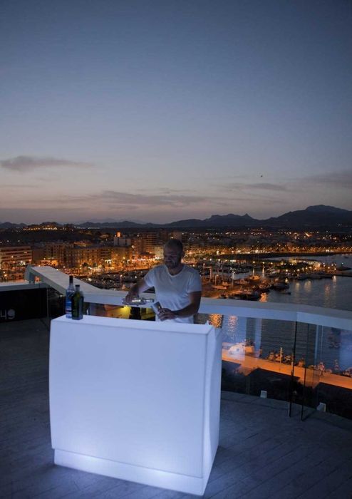 Mobiliario bares e mesas led