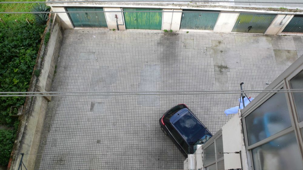 Alugo parqueamento/garagem em Alvalade