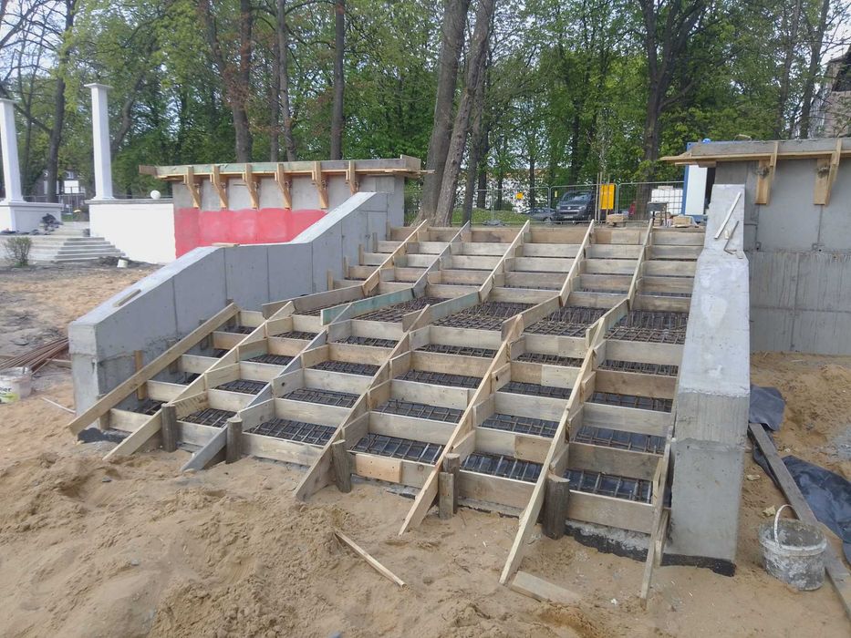 Schody żelbetowe, betonowe, wewnętrzne i zewnętrzne, woj. śląskie