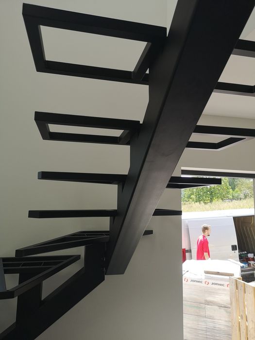 Schody metalowe konstrukcja stalowa