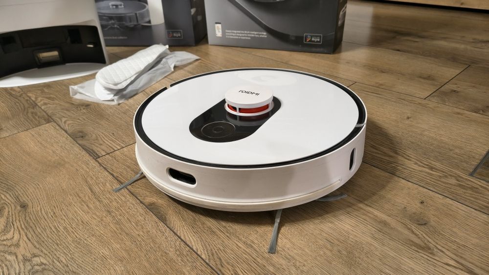 Roidmi Eve Plus robot sprzątający ze stacją opróżniania