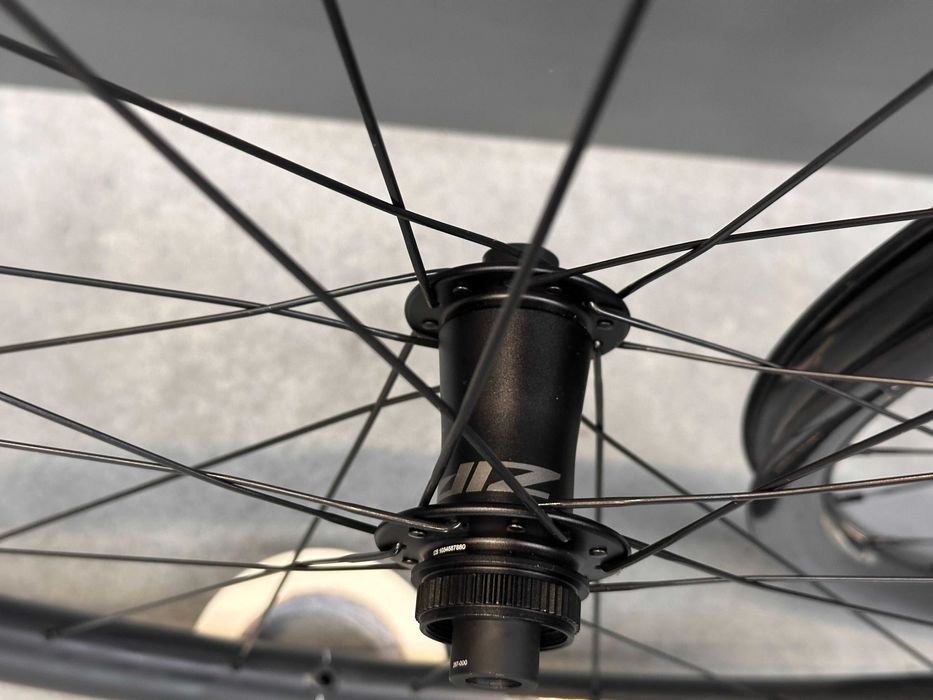 Zestaw karbonowych kół gravelowych OQUO rc25 team